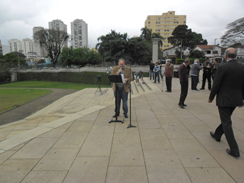 Festejos-bandeira 3.png